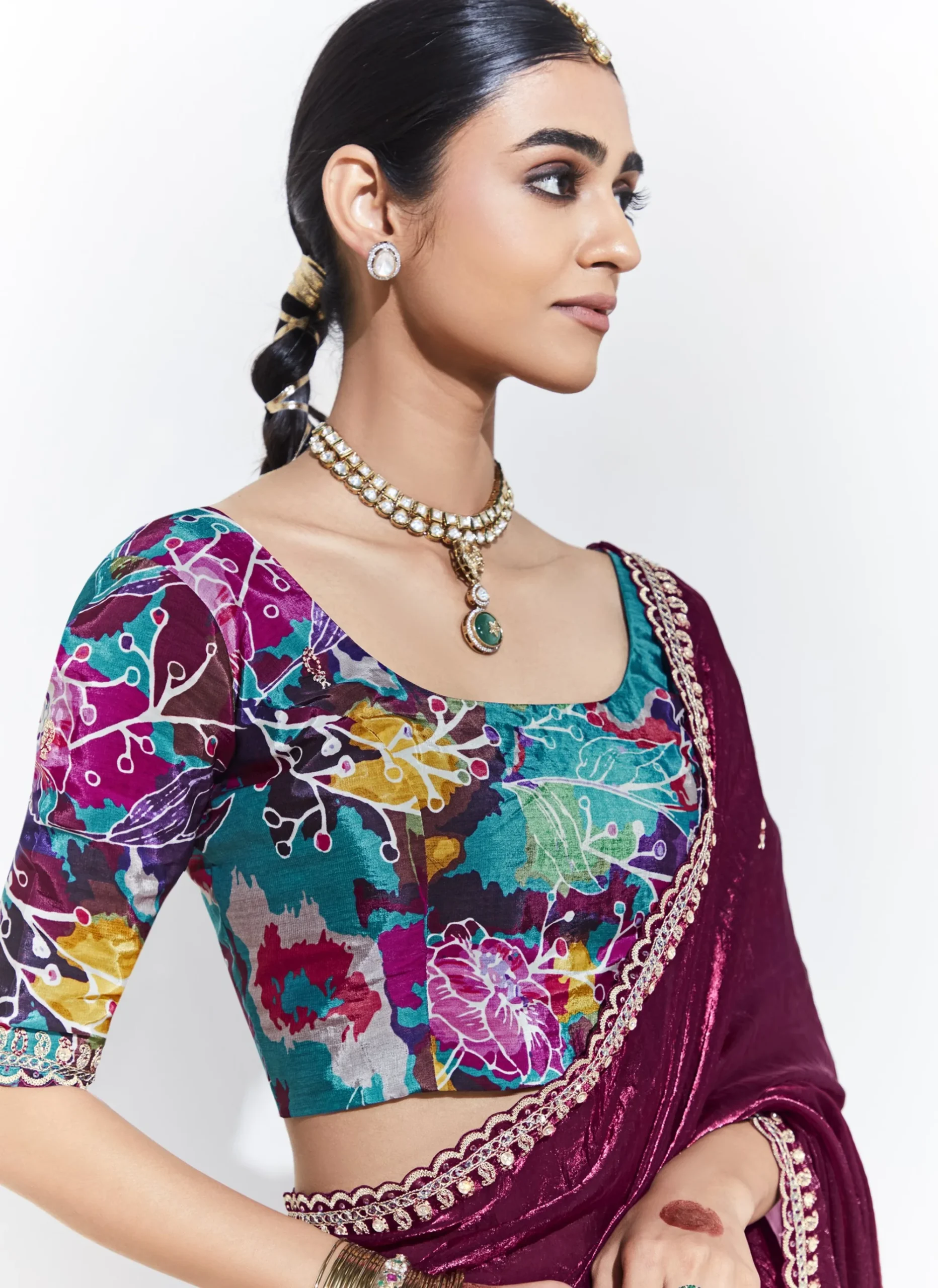 Glass Tissue Embroidered Saree – Midnight Elegance - Image 3