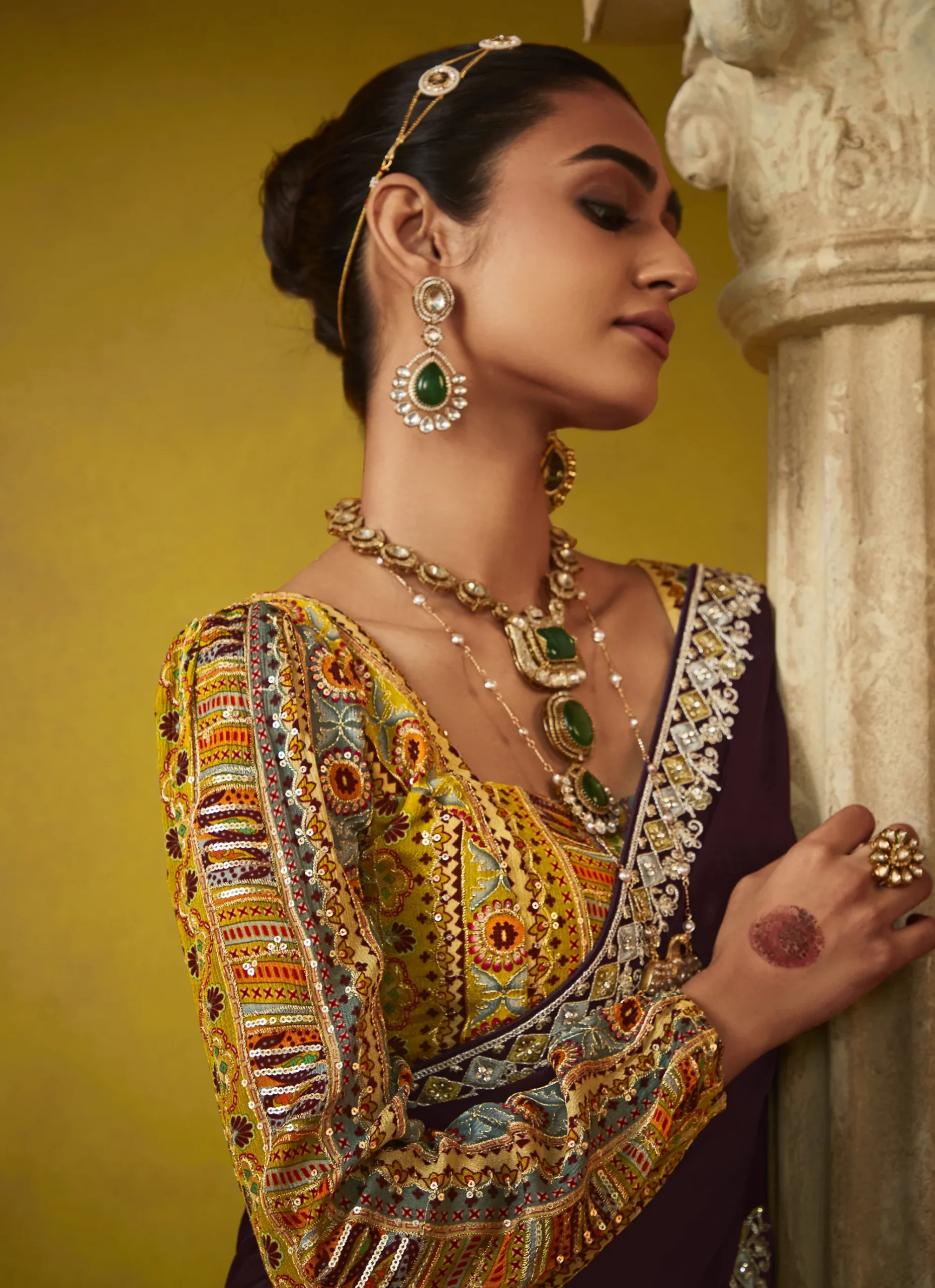 Glass Tissue Party Wear Saree - Image 3