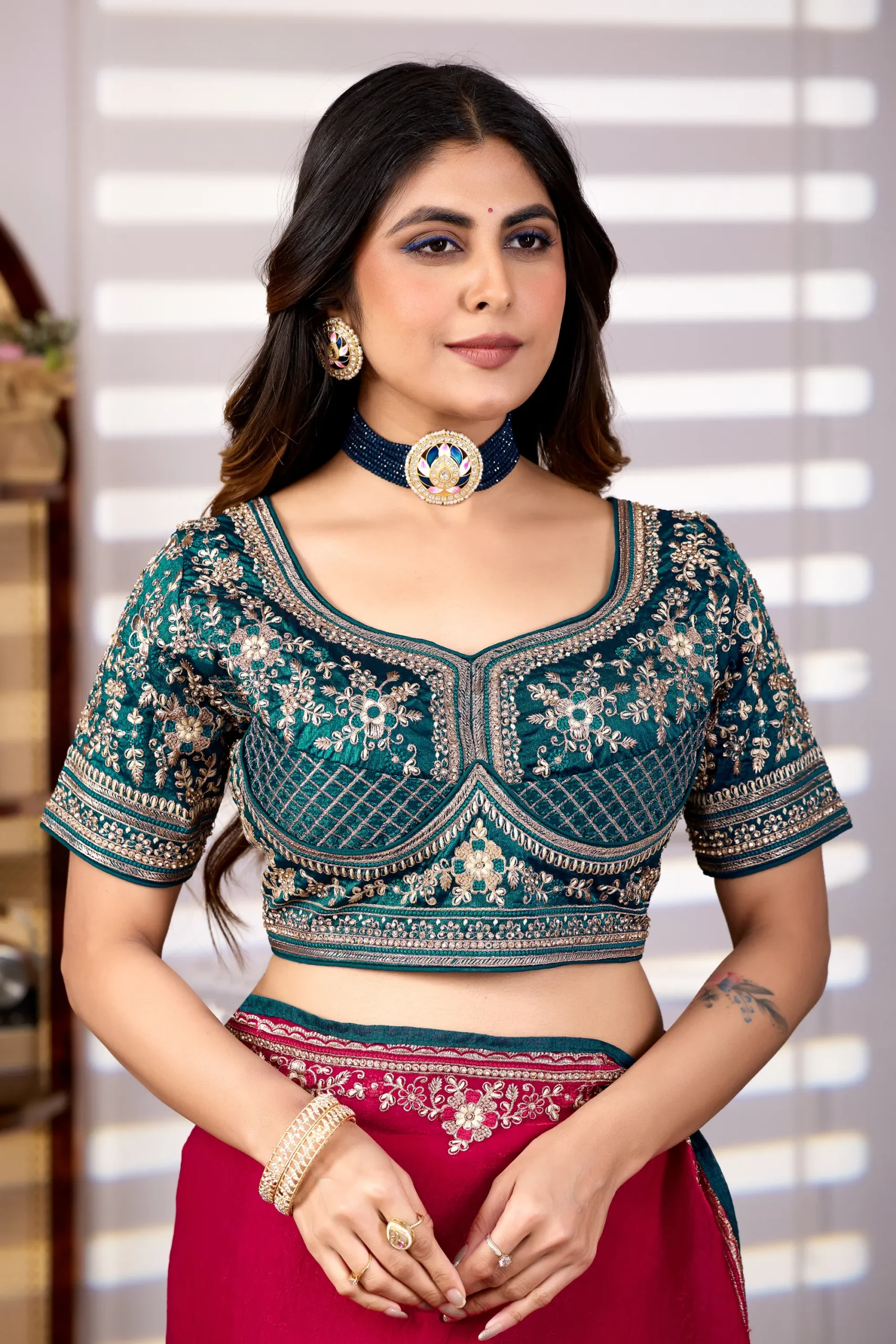 Handcrafted Embroidery Saree With Heavy Designer Blouse - Image 3